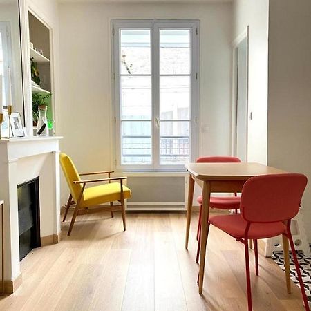 Modern Appartement W/ Tour Eiffel View In The 7Th Paris Bagian luar foto