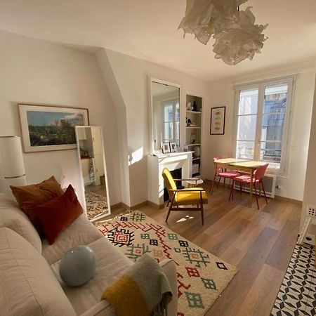 Modern Appartement W/ Tour Eiffel View In The 7Th Paris Bagian luar foto