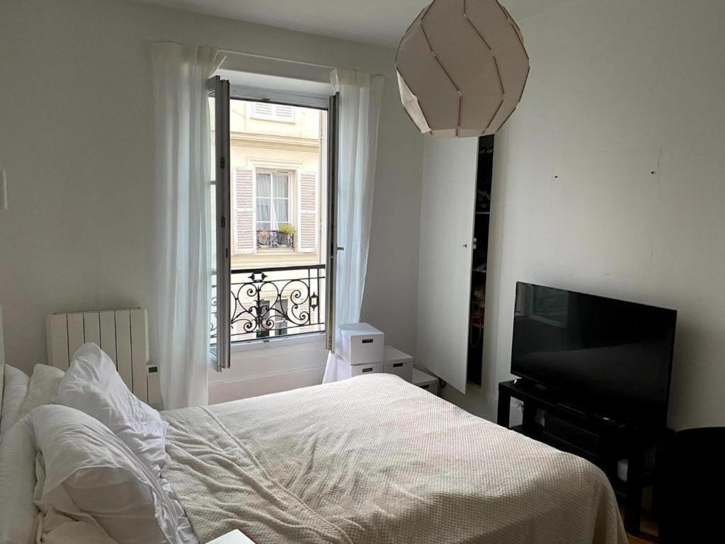 Modern Appartement W/ Tour Eiffel View In The 7Th Paris Bagian luar foto